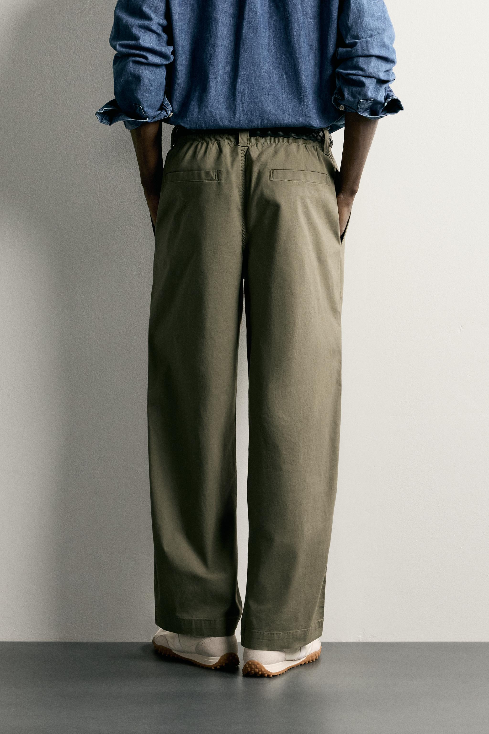 RELAXED FIT PLEATED JOGGER PANTS